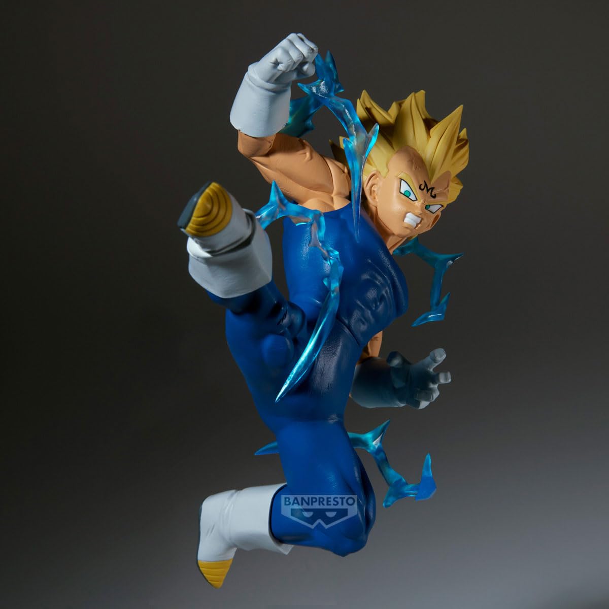 Majin Vegeta (vs Super Saiyan 2 Son Goku), view 4