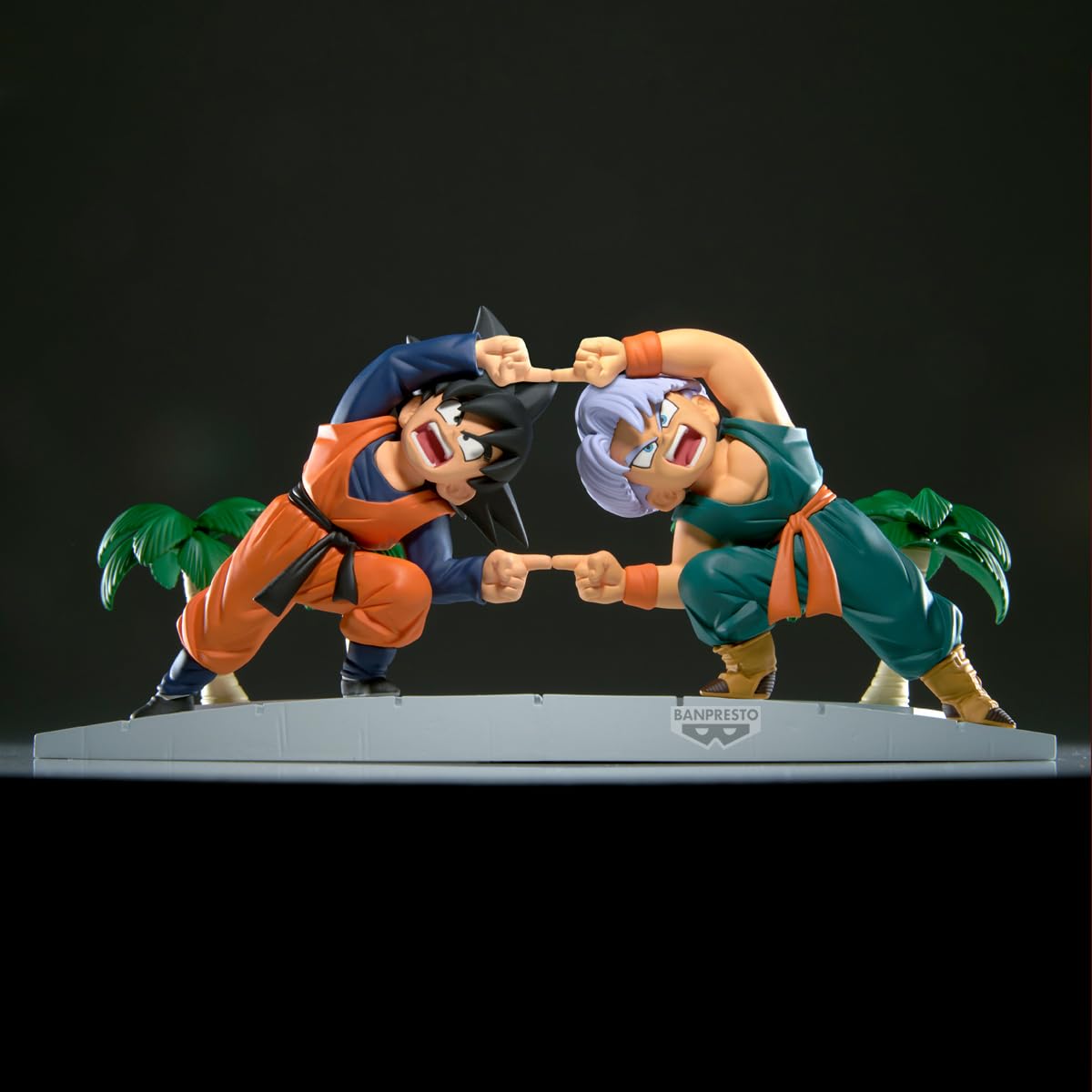 Son Goten & Trunks, view 4