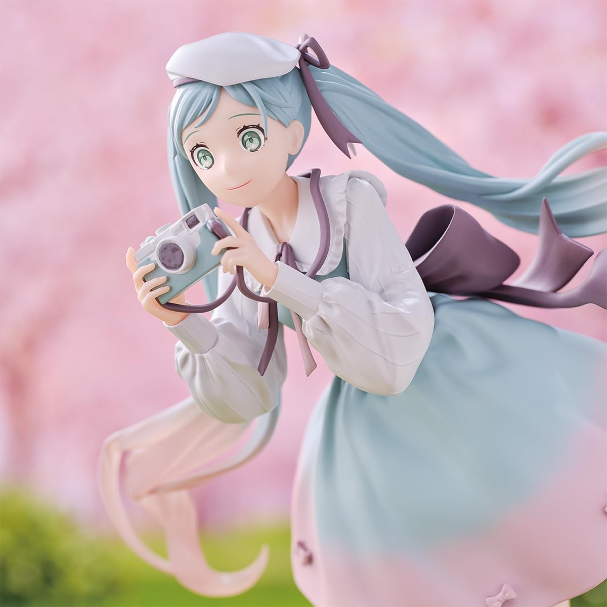 Hatsune Miku (Holiday Memories - Camera), view 4